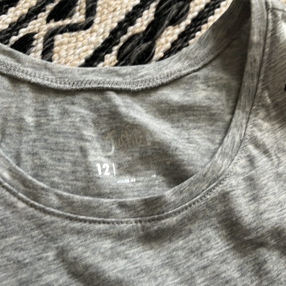 Tank - Picture 3 of 4